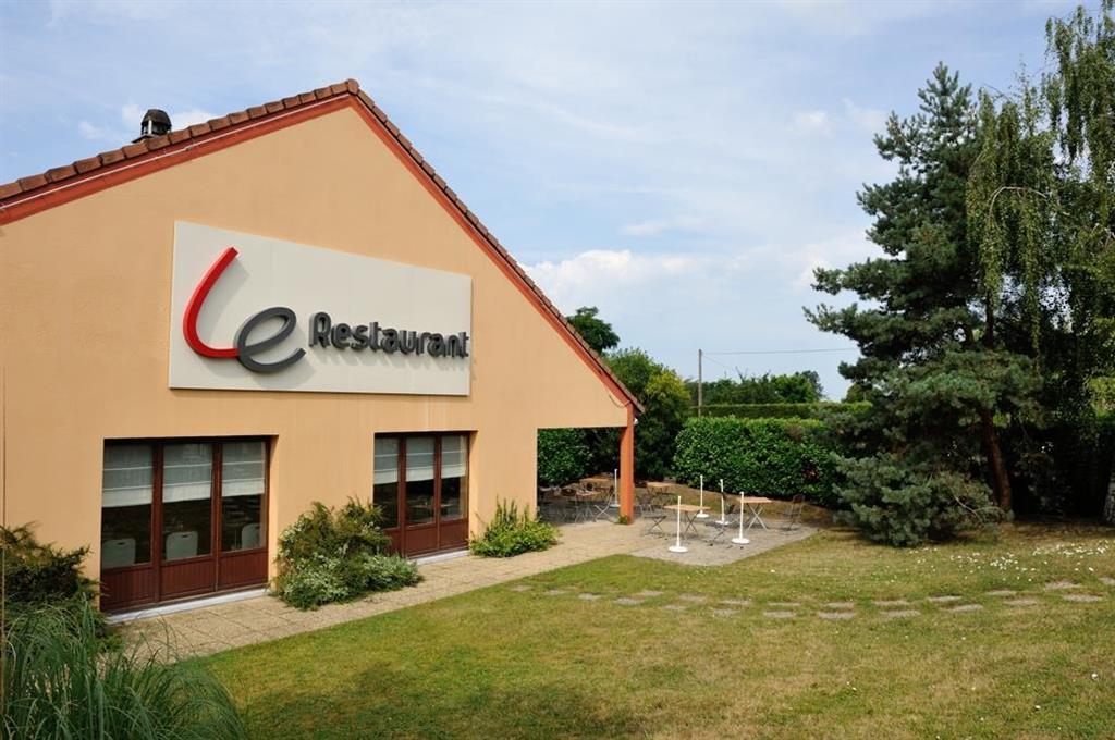 Campanile Moulins Avermes Luaran gambar